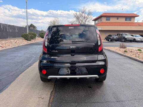 2017 Kia Soul +