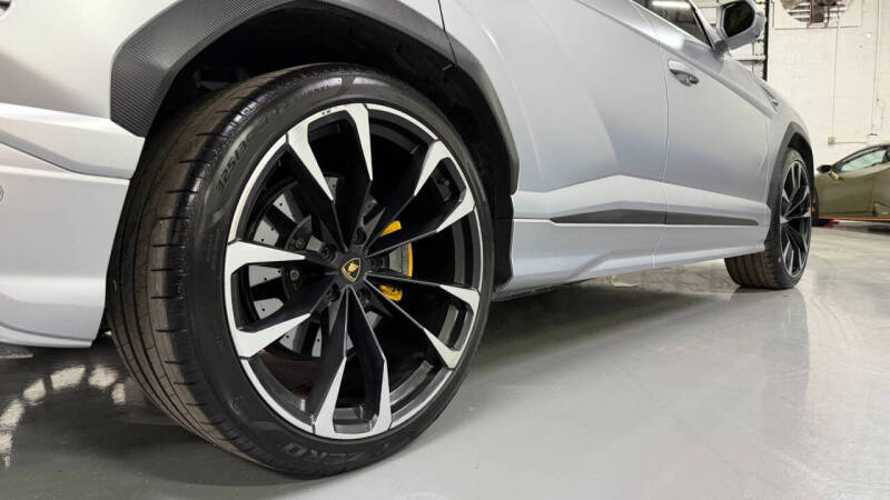 2022 Lamborghini Urus