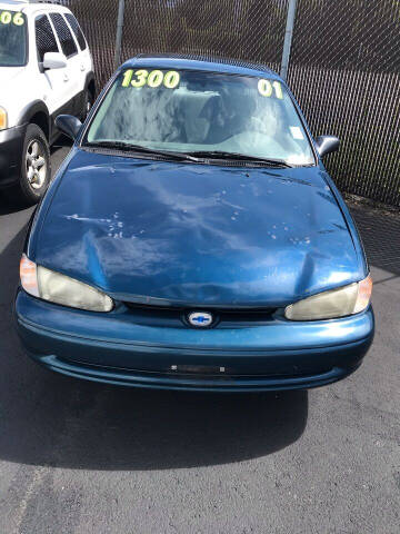 2001 Chevrolet Prizm for sale at Square Business Automotive in Milwaukee WI