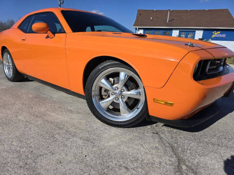 2012 Dodge Challenger for sale at Sinclair Auto Inc. in Pendleton IN