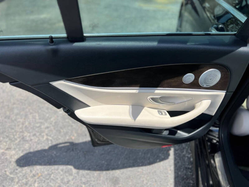 2019 Mercedes-Benz E-Class E 300