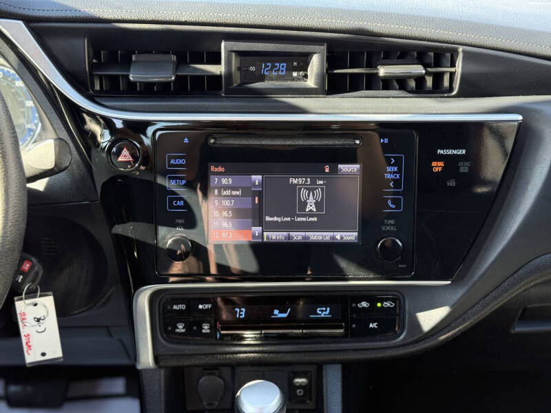 2017 Toyota Corolla LE