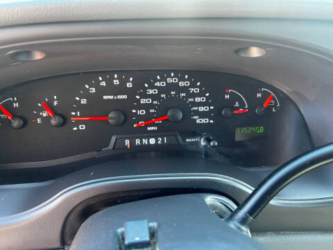 2005 Ford E-Series E-250