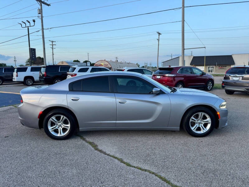 2016 Dodge Charger SE