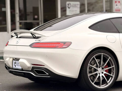 2017 Mercedes-Benz AMG GT S
