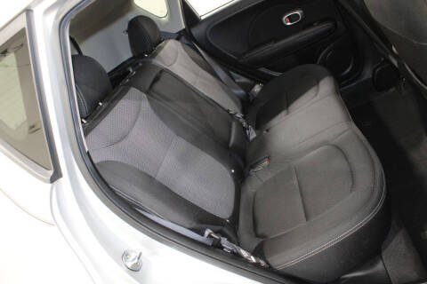 2017 Kia Soul +