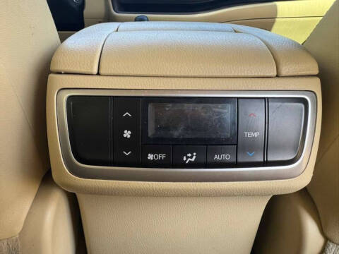 2019 Toyota Highlander LE Plus