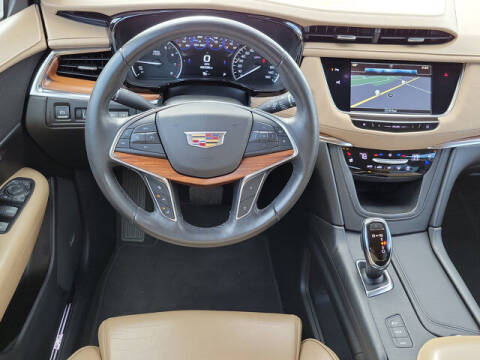 2017 Cadillac XT5 Platinum