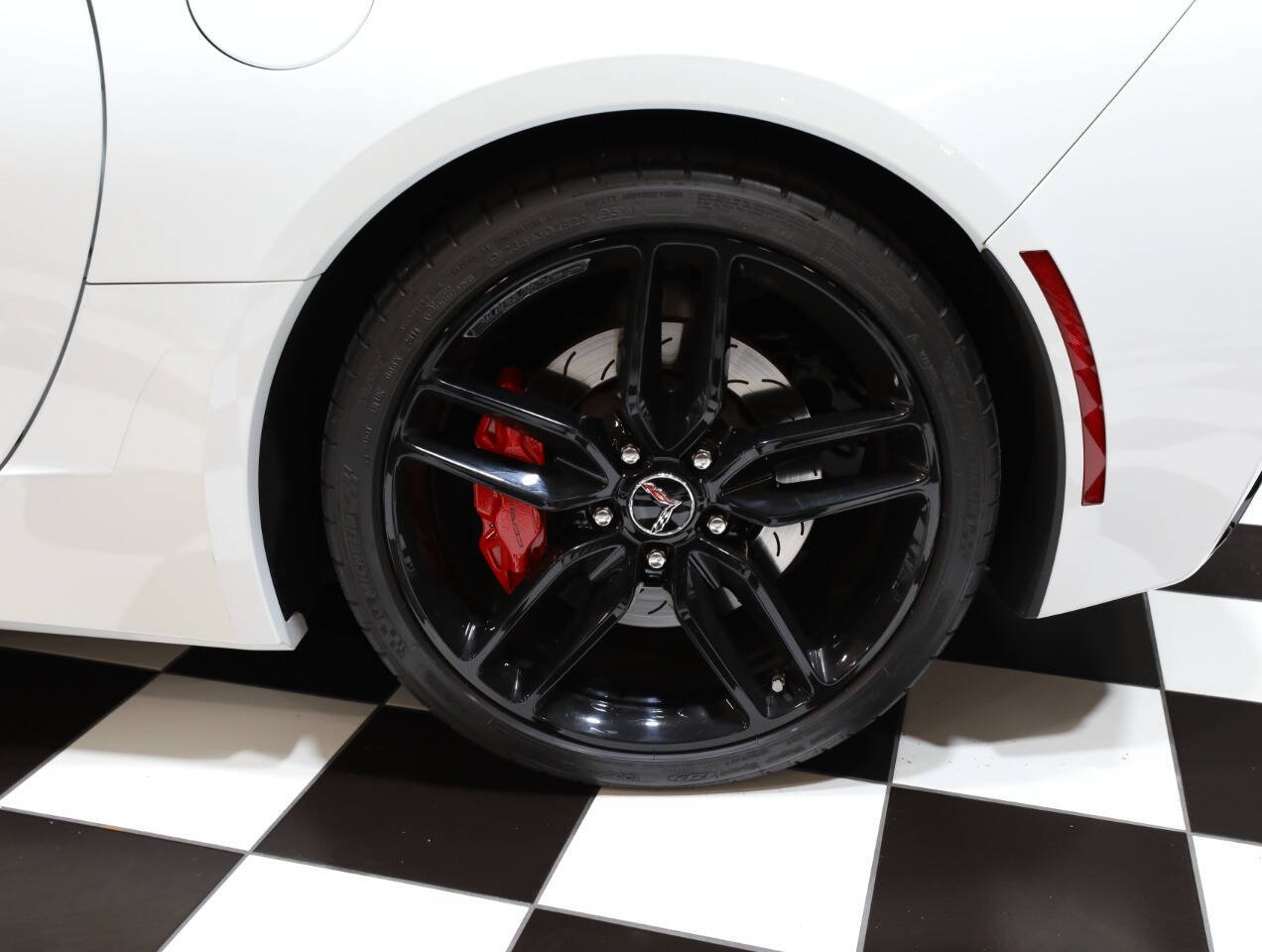 2014 Chevrolet Corvette 23