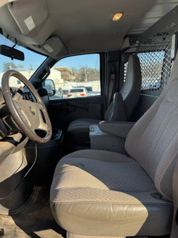 2017 Chevrolet Express 2500