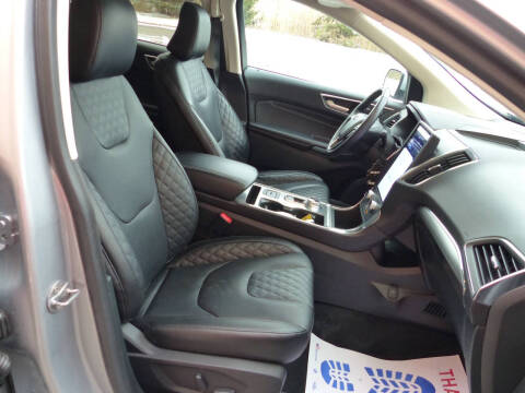 2023 Ford Edge Titanium