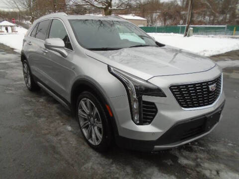 2022 Cadillac XT4 Premium Luxury