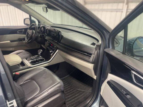 2022 Kia Carnival EX