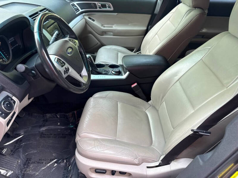2011 Ford Explorer XLT