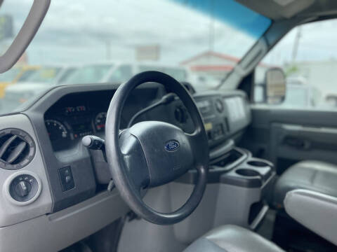 2009 Ford E-Series E-250