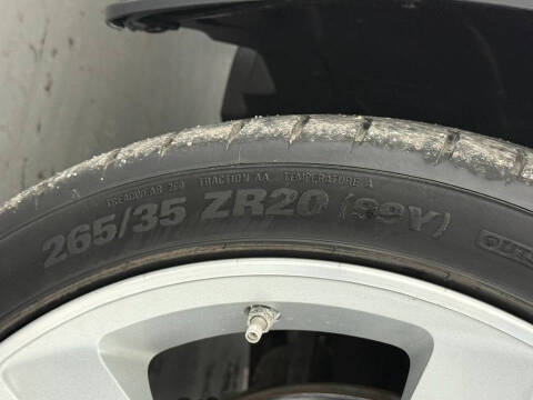 2008 Dodge Challenger SRT8