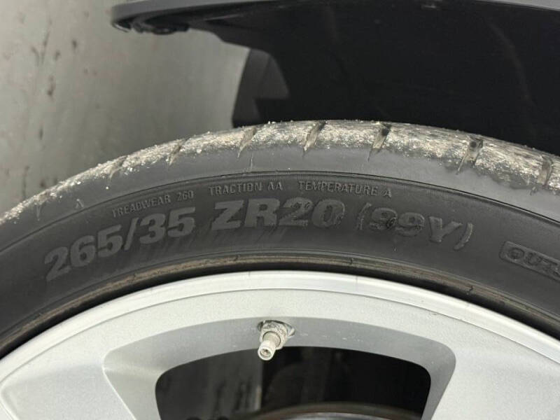 2008 Dodge Challenger SRT8