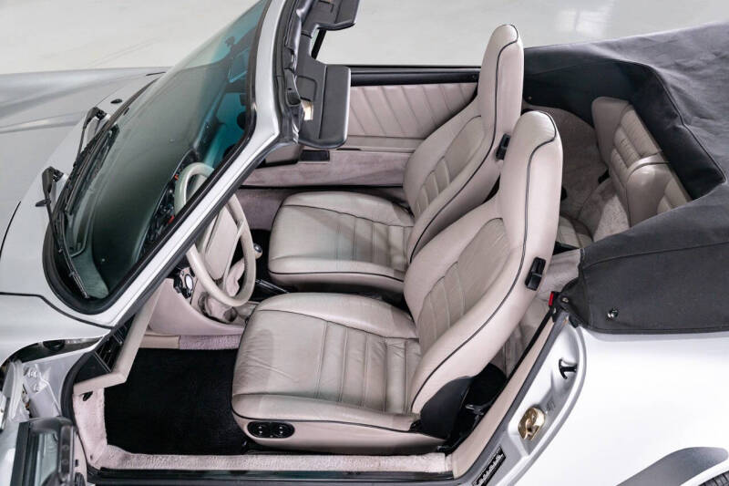 1989 Porsche 911 Carrera