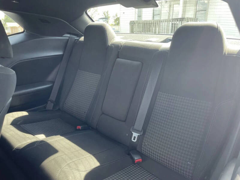 2019 Dodge Challenger SXT