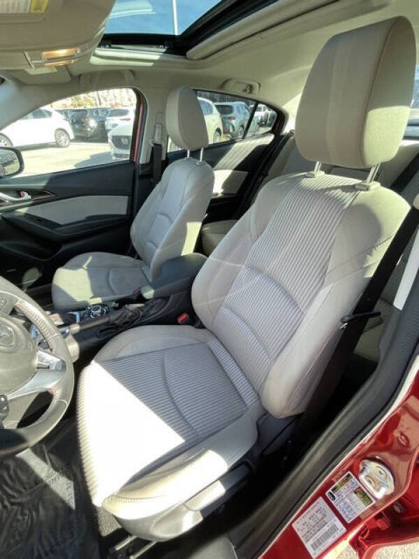 2016 Mazda MAZDA3 i Touring