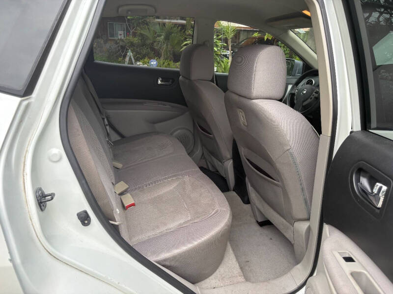 2012 Nissan Rogue S