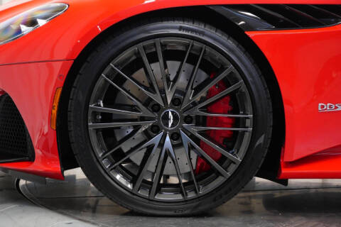 2023 Aston Martin DBS Superleggera