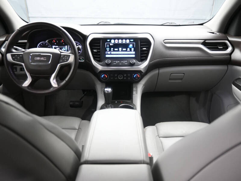 2017 GMC Acadia SLT-2