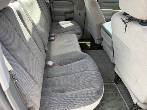 2004 Dodge Ram 1500 SLT