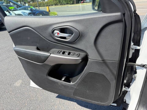 2019 Jeep Cherokee Latitude