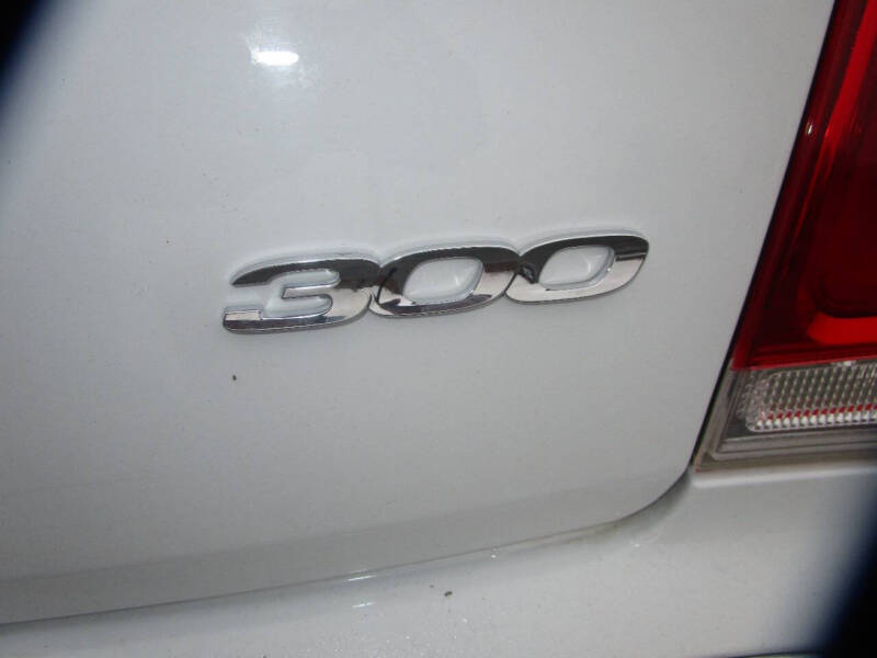 2017 Chrysler 300 Limited