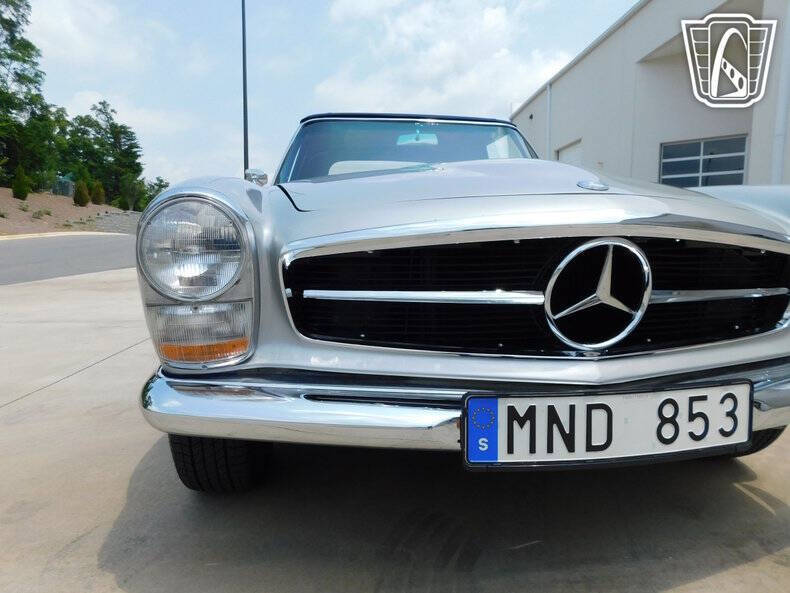1965 Mercedes-Benz SL-Class