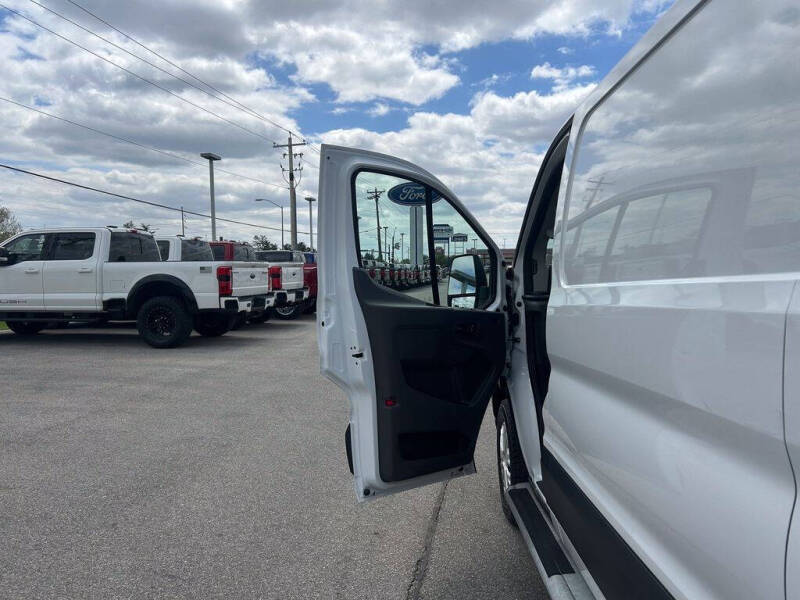 2025 Ford Transit