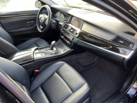 2016 BMW 5 Series 528i