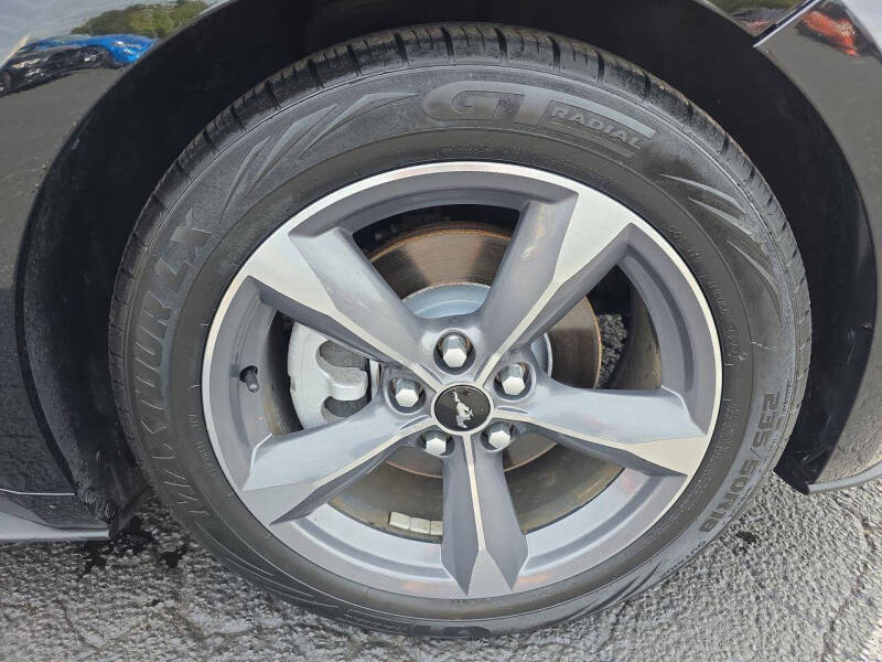 2015 Ford Mustang V6