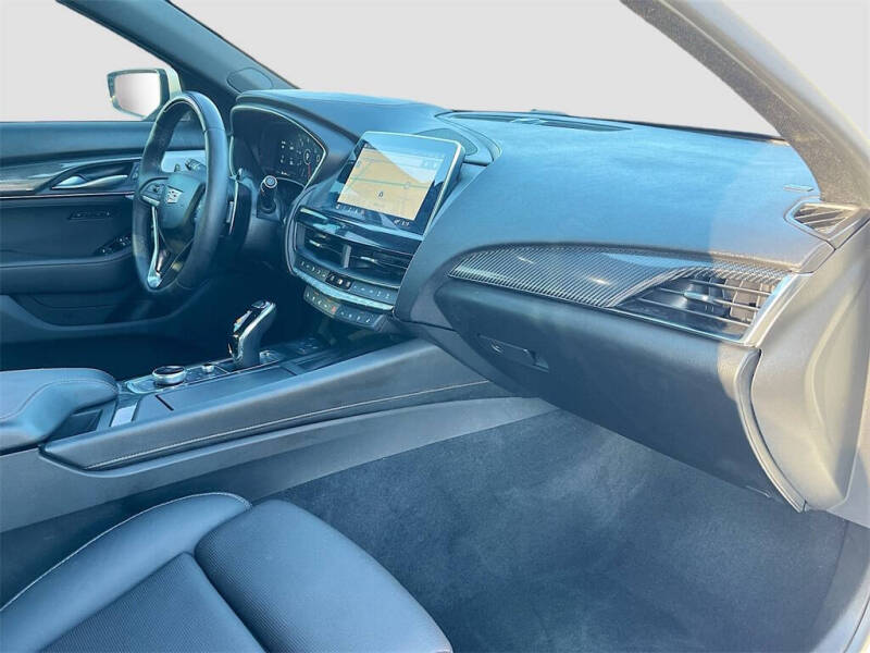 2024 Cadillac CT5 Sport