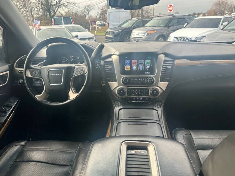 2017 GMC Yukon Denali