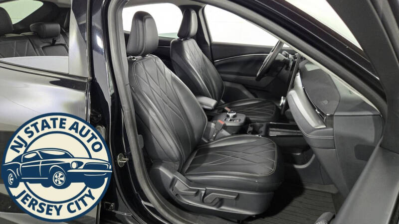 2021 Ford Mustang Mach-E Select