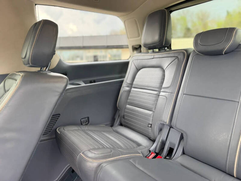 2018 Lincoln Navigator Black Label