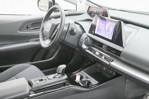 2025 Toyota Prius LE