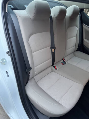 2020 Hyundai Elantra SEL