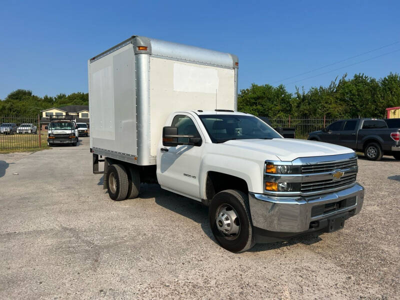 2017 Chevrolet Silverado 3500HD for sale at RODRIGUEZ MOTORS CO. in Houston TX