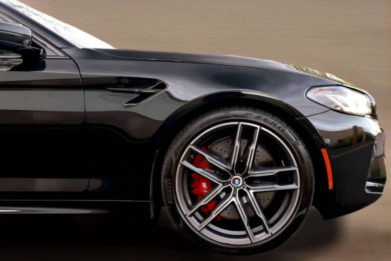 2022 BMW M5