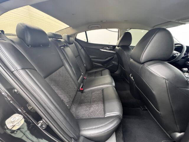 2016 Nissan Maxima