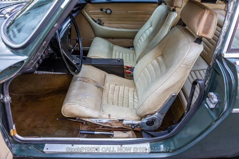 1970 Volvo P1800