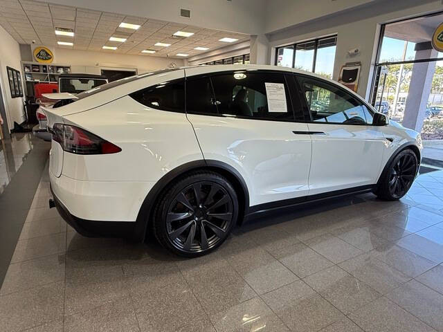 2022 Tesla Model X 4