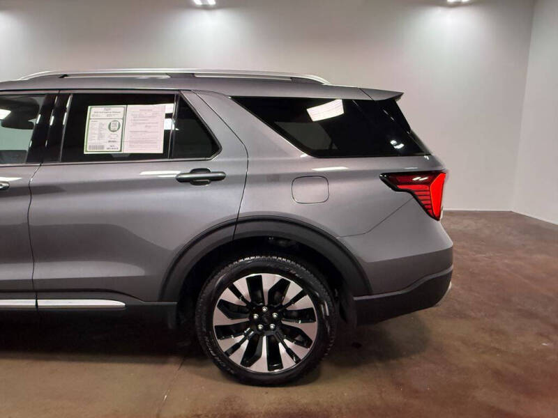 2025 Ford Explorer Platinum