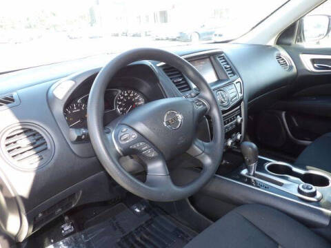 2017 Nissan Pathfinder S