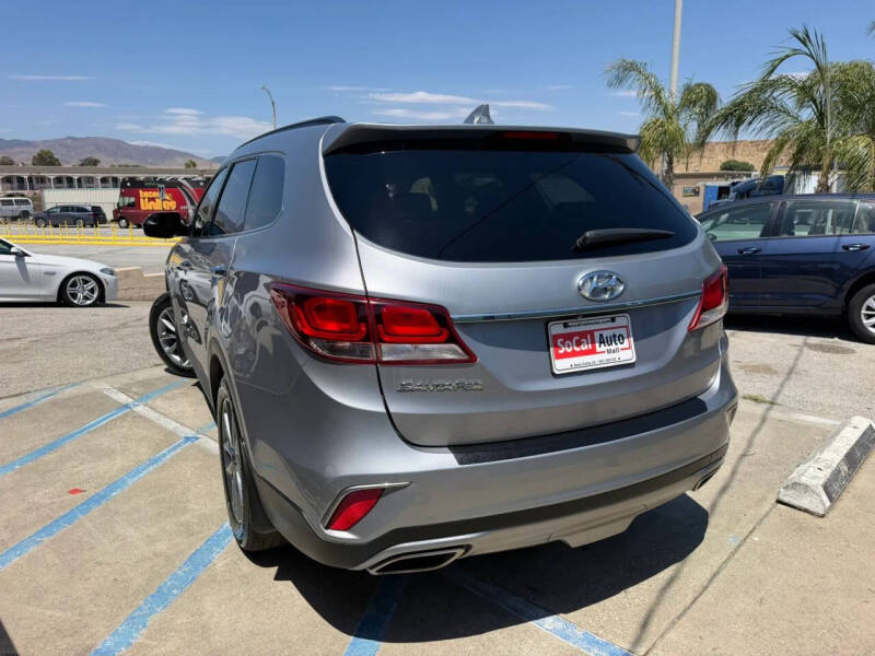 2017 Hyundai Santa Fe SE