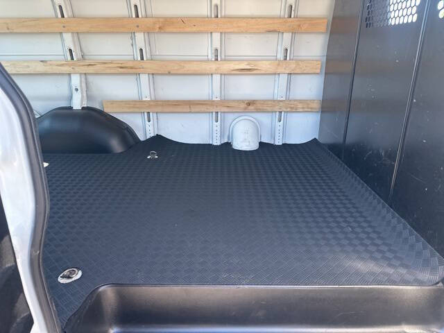 2023 GMC Savana 2500