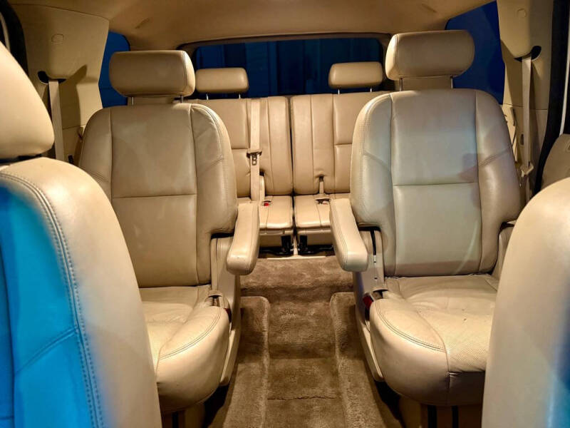 2010 Cadillac Escalade Premium